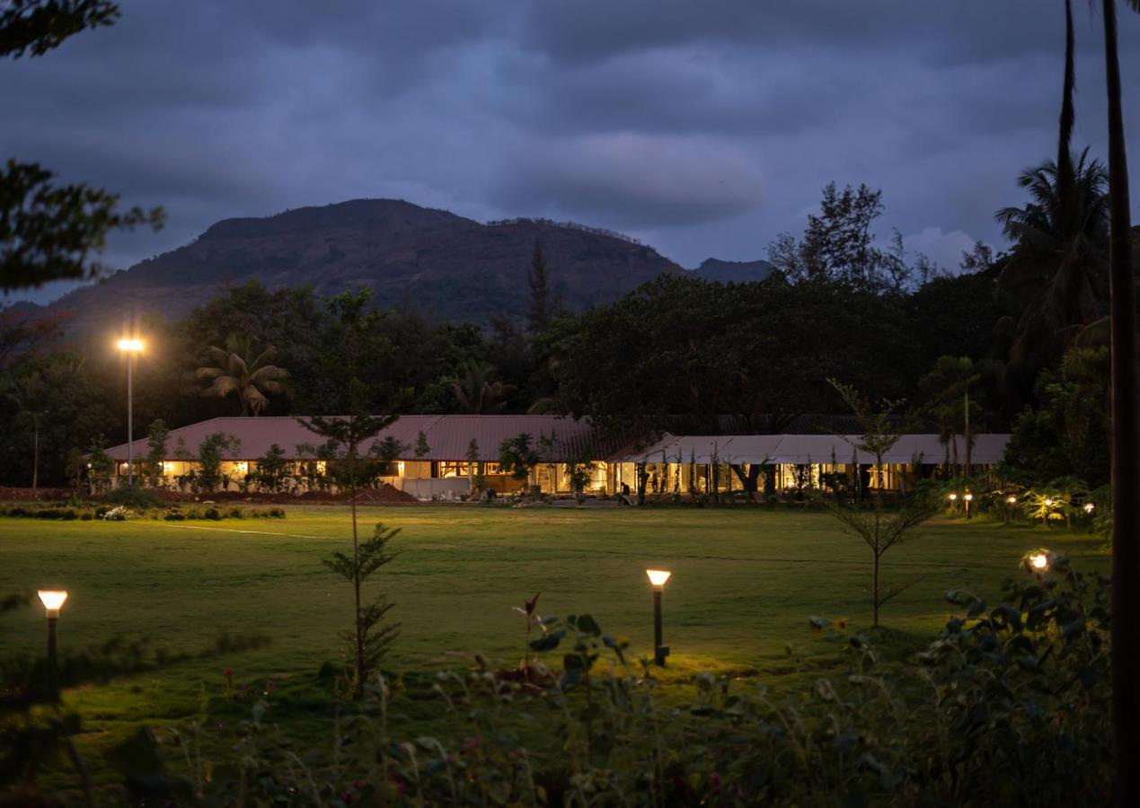 Oleander Farms, Karjat Hotel Екстериор снимка