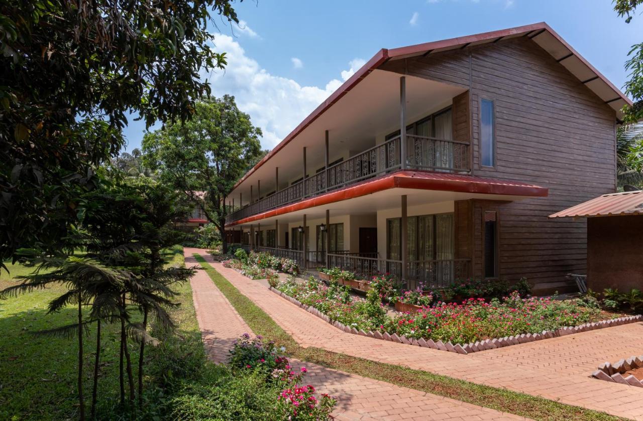 Oleander Farms, Karjat Hotel Екстериор снимка
