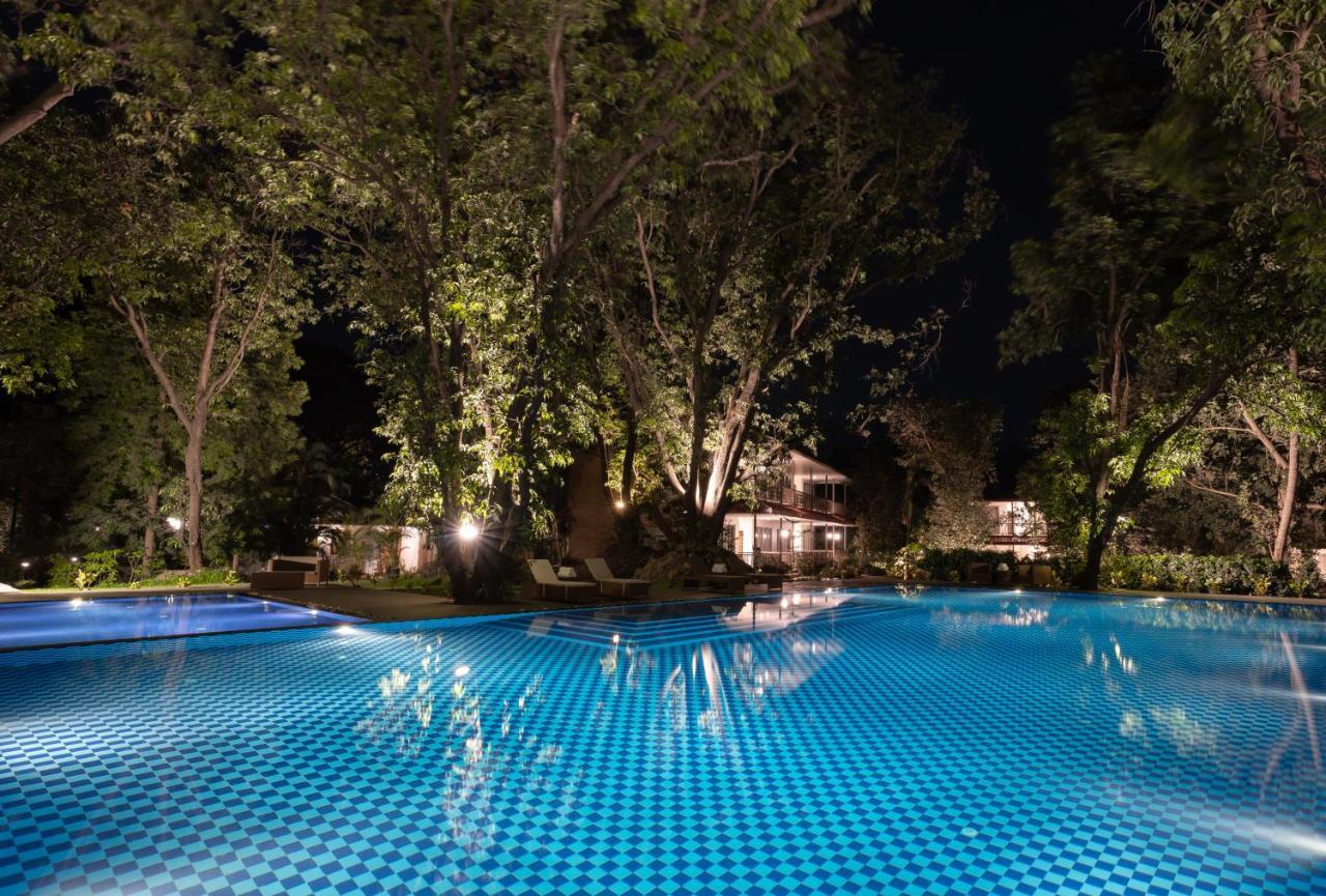 Oleander Farms, Karjat Hotel Екстериор снимка