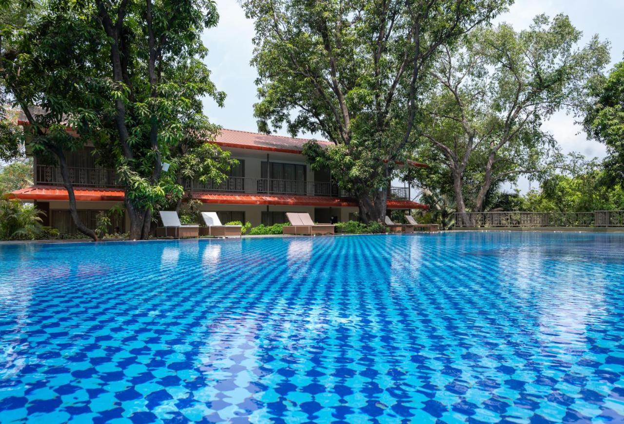 Oleander Farms, Karjat Hotel Екстериор снимка