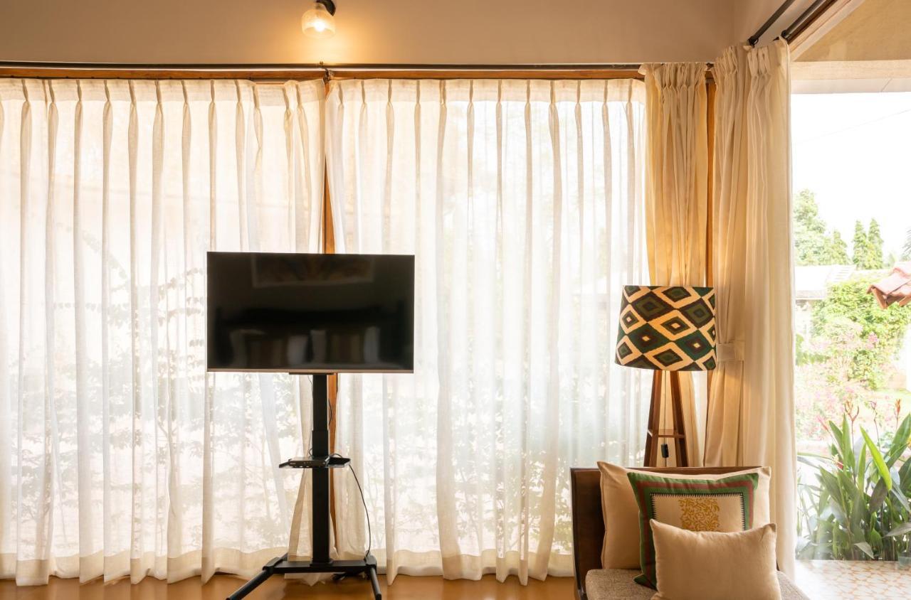 Oleander Farms, Karjat Hotel Екстериор снимка